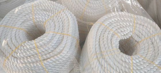 เชือก PP 3 เกลียว ความแข็งแรงสูงสำหรับขายส่ง ขนาด 6 มม.-40 มม. ความยาว 200 ม./220 ม. สำหรับการบรรจุหีบห่อ